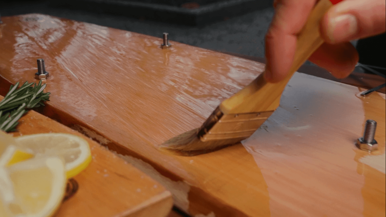 Flammlachsbrett richtig ölen – Pflege leicht gemacht 